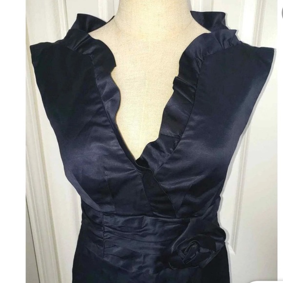 Stunning interview/professional navy dress. Never worn. Knee length. - Picture 2 of 4